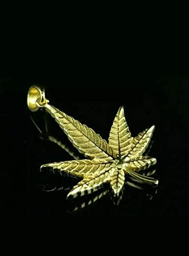 Weed leaf Pendent