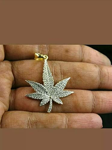 Weed leaf Pendent